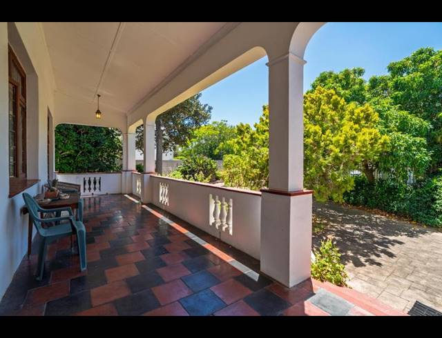 4 BEDROOM HOUSE FOR SALE IN PLUMSTEAD